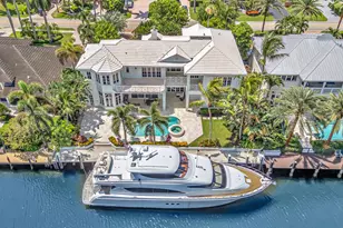 2409 NE 27th St, Lighthouse Point, FL 33064 - Photo 1