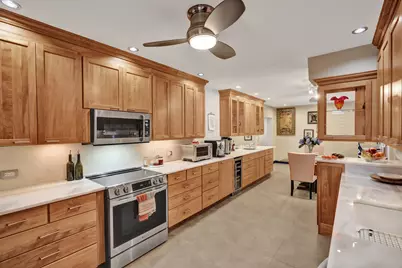 908 NE 16th Place, Fort Lauderdale, FL 33305 - Photo 9