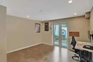 908 NE 16th Pl, Fort Lauderdale, FL 33305 - Photo 25