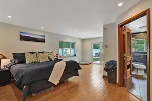 908 NE 16th Pl, Fort Lauderdale, FL 33305 - Photo 21