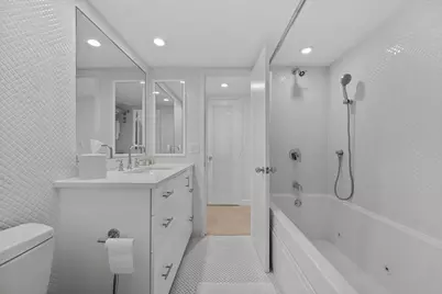 100 Sunrise Avenue #212, Palm Beach, FL 33480 - Photo 17