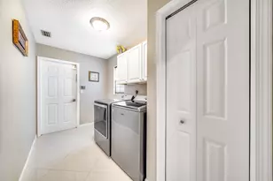 574 Juniper Pl, Wellington, FL 33414 - Photo 25