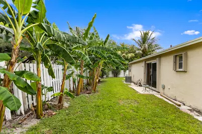 13945 Langley Place, Davie, FL 33325 - Photo 53