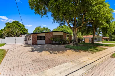 880 E Acre Drive, Plantation, FL 33317 - Photo 71
