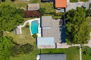 880 E Acre Dr, Plantation, FL 33317 - Photo 85