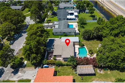 880 E Acre Drive, Plantation, FL 33317 - Photo 3