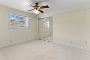 880 E Acre Dr, Plantation, FL 33317 - Photo 11