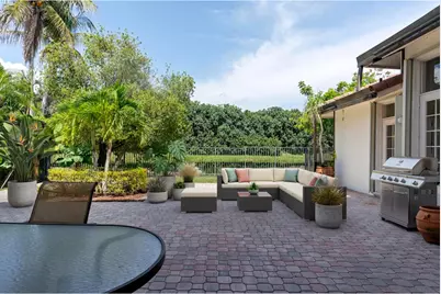 875 Bayside Lane, Weston, FL 33326 - Photo 17