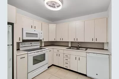 4028 Hythe B, Boca Raton, FL 33434 - Photo 27