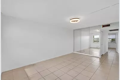 4028 Hythe B, Boca Raton, FL 33434 - Photo 19