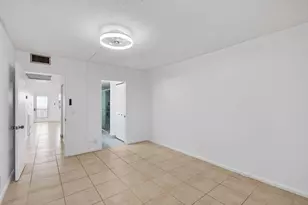 4028 Hythe B, Boca Raton, FL 33434 - Photo 37