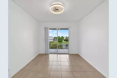 4028 Hythe B, Boca Raton, FL 33434 - Photo 9