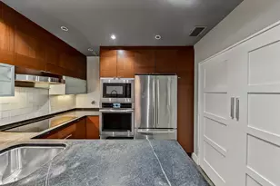 281 NE 16th Pl, Fort Lauderdale, FL 33305 - Photo 3