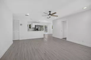 514 Riverside Dr, Palm Beach Gardens, FL 33410 - Photo 5