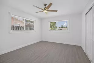 514 Riverside Dr, Palm Beach Gardens, FL 33410 - Photo 17