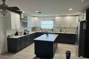 1072 SW 25th Ave, Boynton Beach, FL 33426 - Photo 5