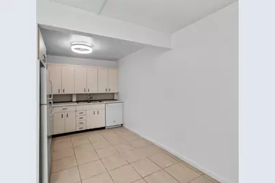 4028 Hythe B, Boca Raton, FL 33434 - Photo 19