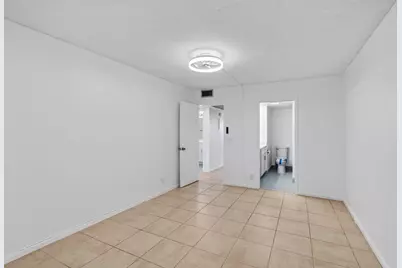 4028 Hythe B, Boca Raton, FL 33434 - Photo 31
