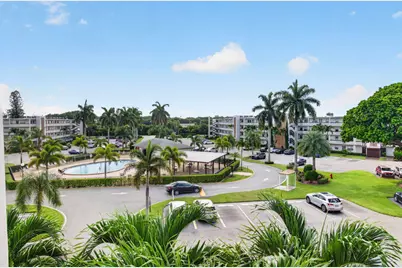 4028 Hythe B, Boca Raton, FL 33434 - Photo 9
