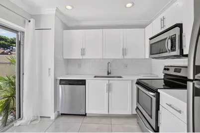 6665 Via Regina, Boca Raton, FL 33433 - Photo 7