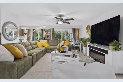 6021 Adriatic Way, West Palm Beach, FL 33413 - Photo 9
