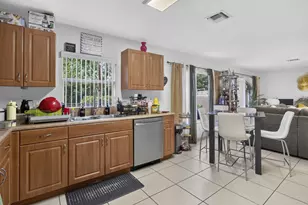 6021 Adriatic Way, West Palm Beach, FL 33413 - Photo 19