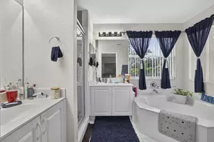 6021 Adriatic Way, West Palm Beach, FL 33413 - Photo 27