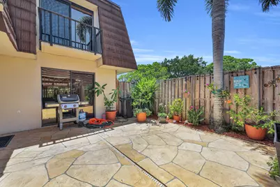 1119 11th Lane, Palm Beach Gardens, FL 33418 - Photo 5