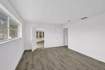 5981 NE 22nd Way, Fort Lauderdale, FL 33308 - Photo 13