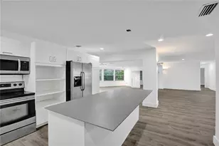 5981 NE 22nd Way, Fort Lauderdale, FL 33308 - Photo 9