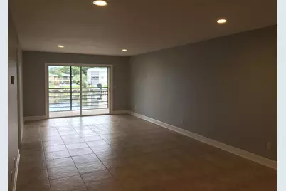 309 Lake Circle #202, North Palm Beach, FL 33408 - Photo 3