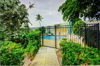 1700 Embassy Drive #105, West Palm Beach, FL 33401 - Photo 11