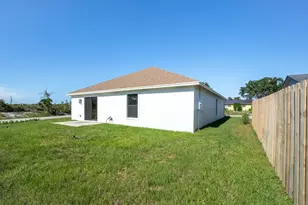 5048 SE Alicia St, Stuart, FL 34997 - Photo 23