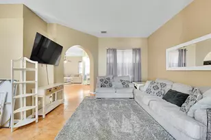 6173 NW E Deville Cir, Port Saint Lucie, FL 34986 - Photo 7