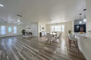 651 SE Degan Dr, Port Saint Lucie, FL 34983 - Photo 9