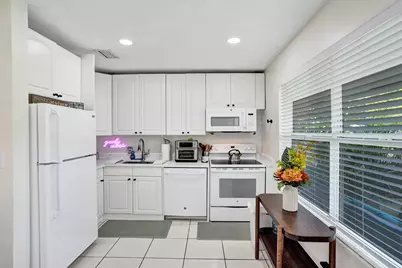 2500 NW 3rd Avenue #1-4, Wilton Manors, FL 33311 - Photo 41