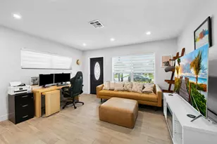 400 NW 52nd Ct, Oakland Park, FL 33309 - Photo 5