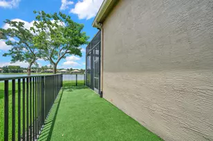 10469 Whitewind Circle, Boynton Beach, FL 33473 - Photo 39