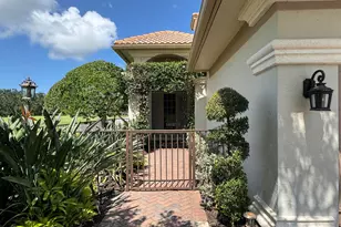 102 SE Rio Palermo, Port Saint Lucie, FL 34984 - Photo 3