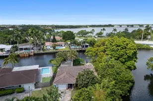 2060 NW 37th St, Oakland Park, FL 33309 - Photo 3