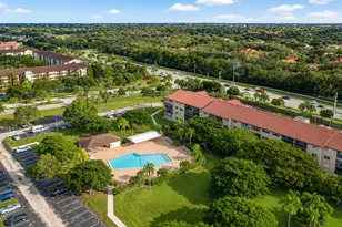13105 SW 16th Ct, Pembroke Pines, FL 33027 - Photo 9