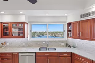 333 Sunset Dr, Fort Lauderdale, FL 33301 - Photo 17