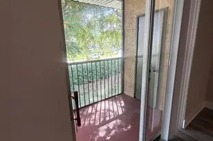 729 NW 103rd Terrace, Pembroke Pines, FL 33026 - Photo 23