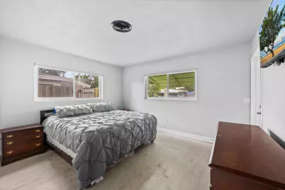4860 NE 6th Avenue, Oakland Park, FL 33334 - Photo 9