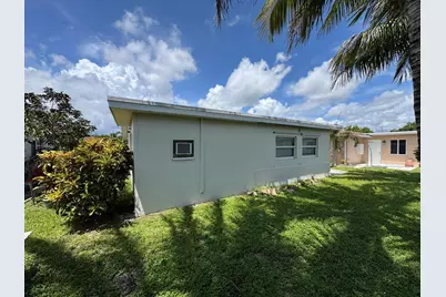4717 NW 49th Place, Tamarac, FL 33319 - Photo 23