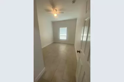 2594 NW 20th Street #B, Fort Lauderdale, FL 33311 - Photo 9