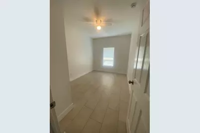 2594 NW 20th Street #B, Fort Lauderdale, FL 33311 - Photo 15