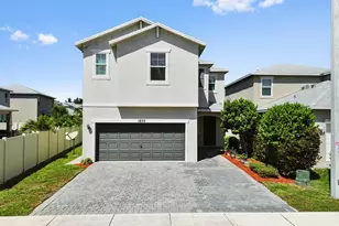 1826 Lake Cove Dr, Lake Worth, FL 33460 - Photo 1