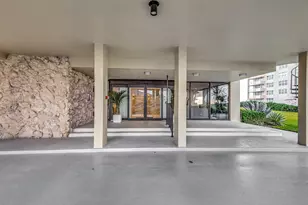 5460 N Ocean Dr, Singer Island, FL 33404 - Photo 39