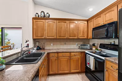 21082 Rustlewood Avenue, Boca Raton, FL 33428 - Photo 9